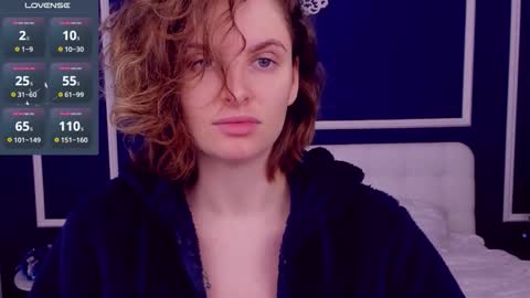 Adel online show from December 3, 2025, 10:24 am