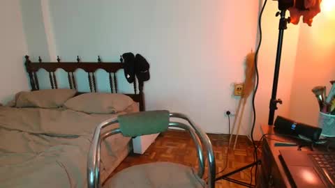 Sindy Scott online show from February 13, 2026, 7:43 pm