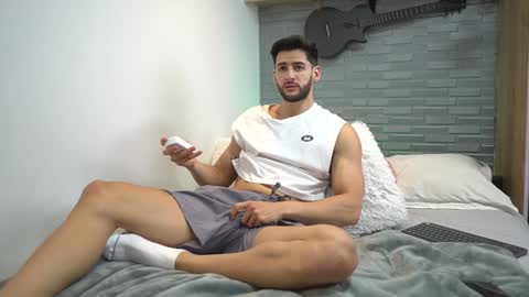 saimon  online show from January 11, 2025, 6:33 pm