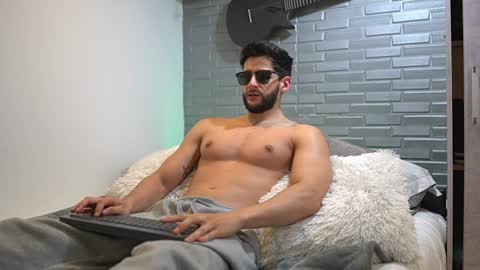 saimon  online show from January 28, 2025, 12:05 am