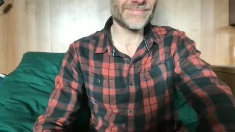 saint009 online show from March 30, 2026, 2:18 pm