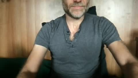 Snapshot of saint009 chatting on June 12, 2026, 11:09 am saint009 online show from June 12, 2026, 11:09 am