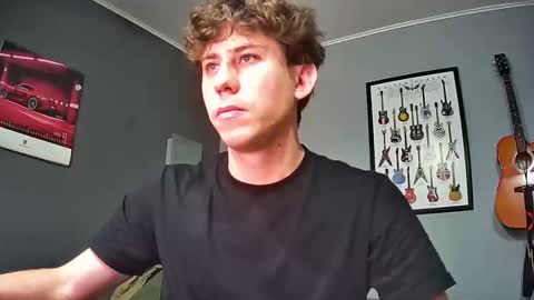 saint_nott online show from December 1, 2025, 4:28 am