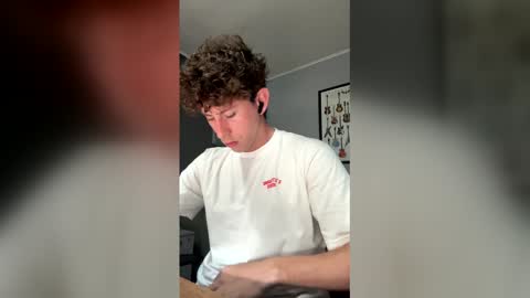 saint_nott online show from April 18, 2026, 7:07 pm