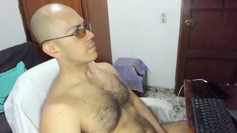 saintedy01 online show from April 22, 2026, 12:28 pm