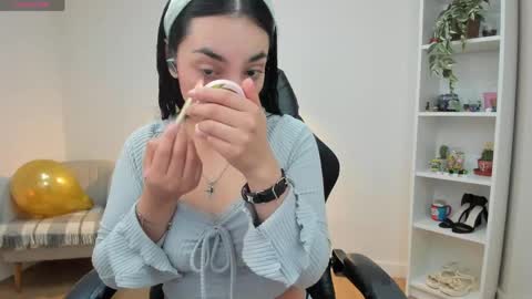 Sakura Harper online show from March 12, 2026, 6:19 am