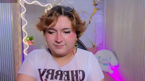 Snapshot of sakura_tay1 chatting on April 15, 2026, 4:41 am sakura online show from April 15, 2026, 4:41 am