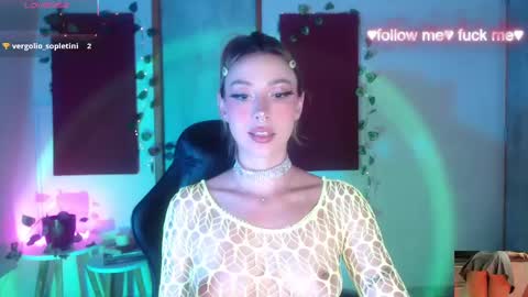 Sakura online show from September 23, 2025, 3:53 am