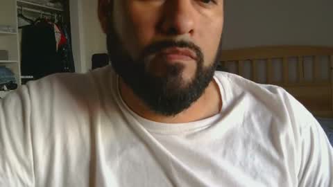 sal cumplaciente online show from November 24, 2025, 7:02 pm