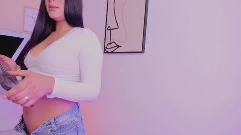 Salem online show from November 14, 2025, 7:34 pm