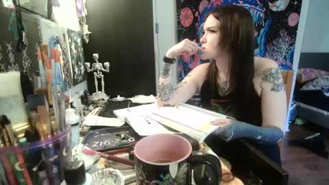 salemsslut online show from January 30, 2025, 5:17 pm