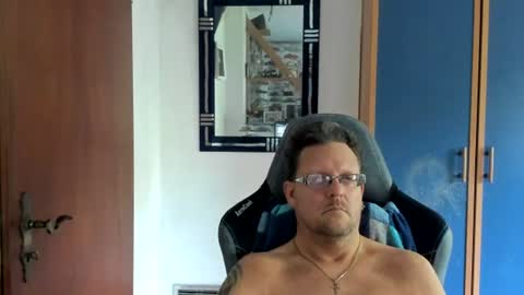 salichris online show from July 18, 2026, 9:02 am