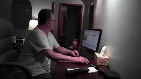 sally______ online show from May 10, 2026, 4:06 am
