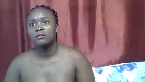sally_bee1 online show from May 23, 2026, 10:08 am