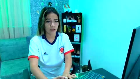 sally_ricci online show from September 10, 2025, 11:43 am