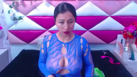 salmasanto online show from February 23, 2025, 3:02 am