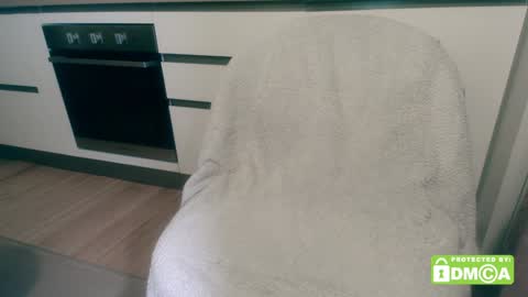 Snapshot of salmonlebonsexxx chatting on December 17, 2024, 2:01 am Alessio online show from December 17, 2024, 2:01 am