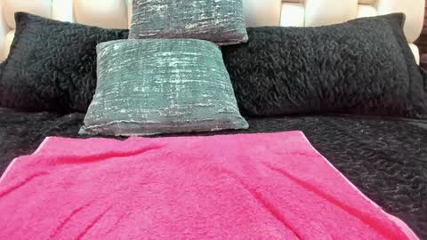 Snapshot of salo_heavenn chatting on February 5, 2025, 5:53 pm salome online show from February 5, 2025, 5:53 pm