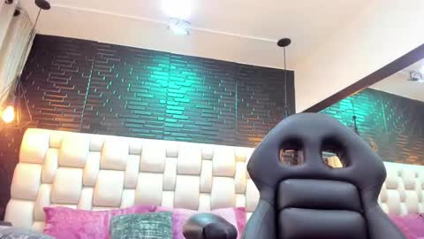 Snapshot of salo_heavenn chatting on February 14, 2025, 6:08 pm salome online show from February 14, 2025, 6:08 pm