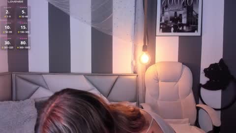 salome__evans online show from January 9, 2025, 9:26 pm