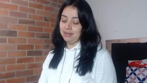   online show from December 5, 2025, 4:25 pm