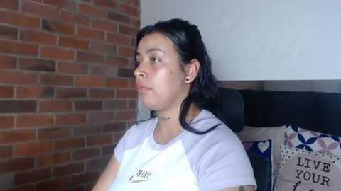 Snapshot of salome__palmer chatting on June 11, 2026, 12:32 am online show from June 11, 2026, 12:32 am