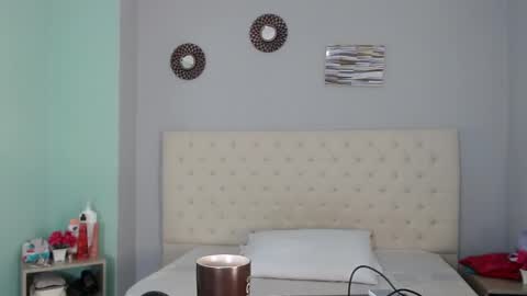 Isabel online show from September 19, 2025, 12:28 pm