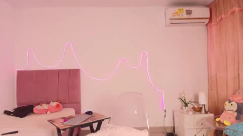 Snapshot of salome_horny3 chatting on April 26, 2026, 1:31 pm salome_horny3 online show from April 26, 2026, 1:31 pm
