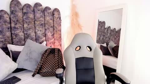 Snapshot of salomesimos1 chatting on September 23, 2025, 11:08 pm Salome online show from September 23, 2025, 11:08 pm