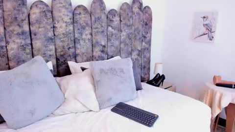 Snapshot of salomesimos1 chatting on November 19, 2025, 10:54 pm Salome online show from November 19, 2025, 10:54 pm