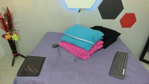 martina online show from February 2, 2025, 11:08 am