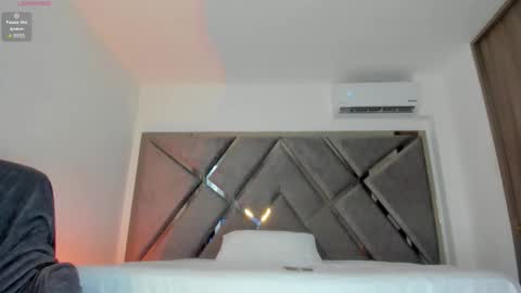 Salomme Cruz online show from December 19, 2025, 8:38 pm