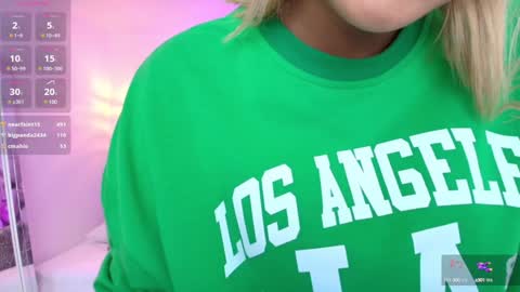 SALOME online show from February 3, 2025, 5:56 pm