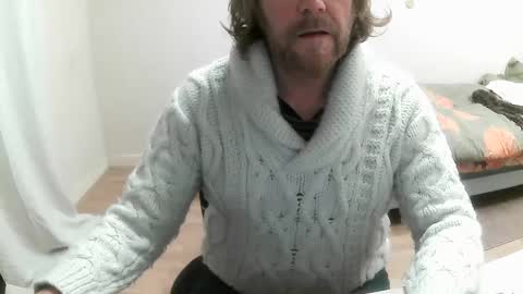 Saltimbanquier  Salt  ou  Banquier  online show from February 3, 2025, 12:47 pm