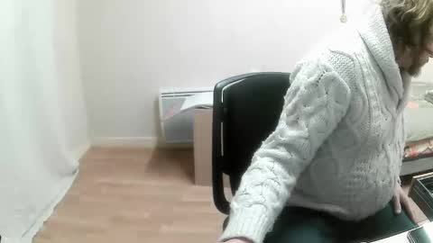 Saltimbanquier  Salt  ou  Banquier  online show from February 10, 2025, 7:36 am