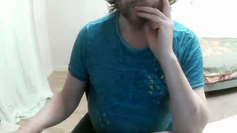 Saltimbanquier  Salt  ou  Banquier  online show from February 14, 2025, 3:58 pm