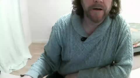 Saltimbanquier  Salt  ou  Banquier  online show from February 21, 2025, 7:23 am