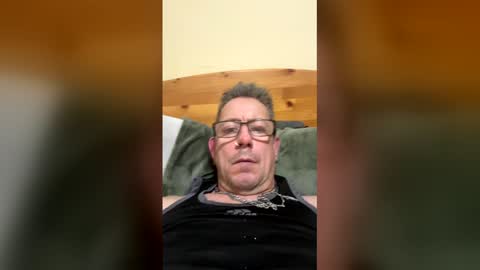 saltydoggy43931 online show from March 9, 2026, 7:12 am