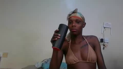 Snapshot of saltysugar20 chatting on May 10, 2026, 4:06 am Sugarbabe online show from May 10, 2026, 4:06 am