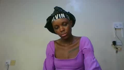 Snapshot of saltysugar20 chatting on June 3, 2026, 1:30 am Sugarbabe online show from June 3, 2026, 1:30 am