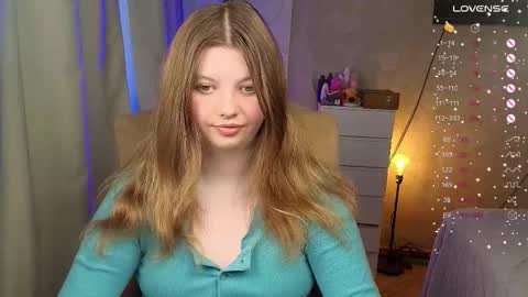 Snapshot of salut_love chatting on March 13, 2026, 3:51 pm Ruby online show from March 13, 2026, 3:51 pm