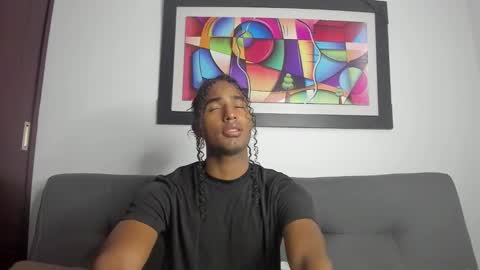 salvatore_amator online show from November 16, 2025, 7:41 pm