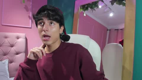 salvatore  online show from December 17, 2024, 7:26 pm