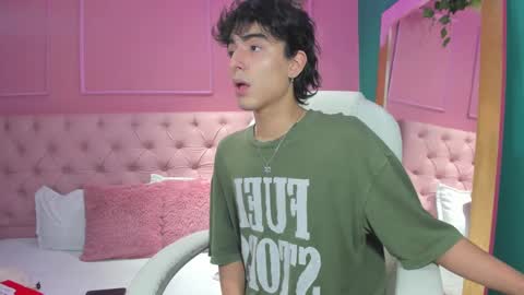 salvatore  online show from January 4, 2025, 12:27 am