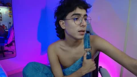 salvatore_montt online show from September 9, 2025, 5:18 am