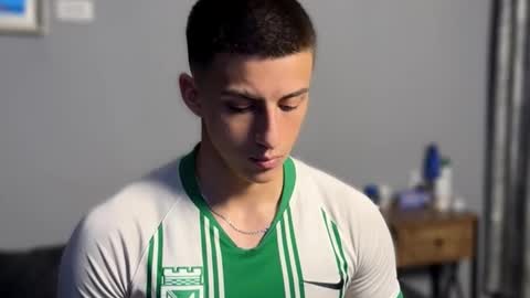 Salvatore online show from February 12, 2026, 2:17 am