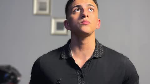 Salvatore online show from March 23, 2026, 4:05 am