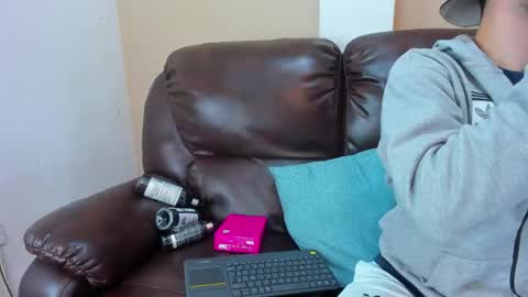  Salvatore online show from April 21, 2026, 10:12 pm