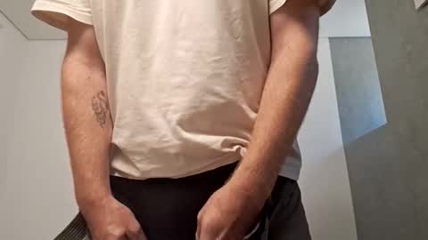 Salvo077 online show from September 17, 2025, 4:19 pm