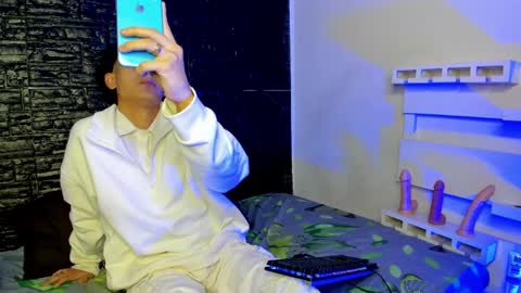 sam__cute online show from February 24, 2025, 7:11 am